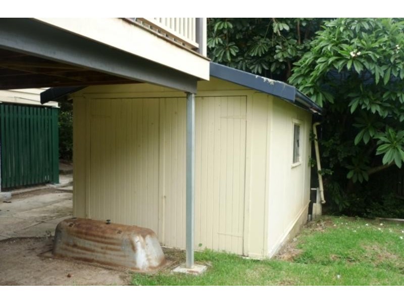 115 Railway Pde, Norman Park QLD 4170