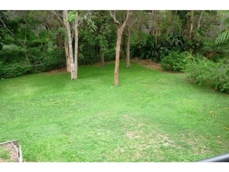 115 Railway Pde, Norman Park QLD 4170