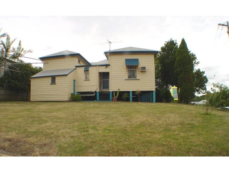 11 Ruth  St, Highgate Hill QLD 4101