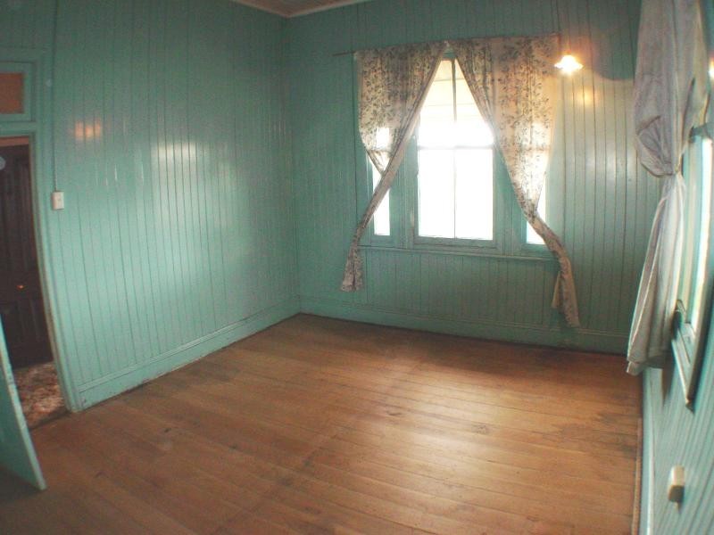 11 Ruth  St, Highgate Hill QLD 4101