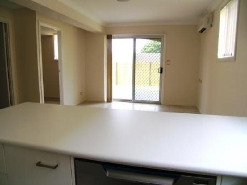 33 Derby  St, Coorparoo QLD 4151