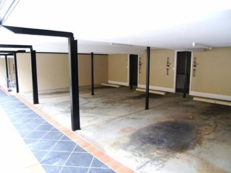 33 Derby  St, Coorparoo QLD 4151