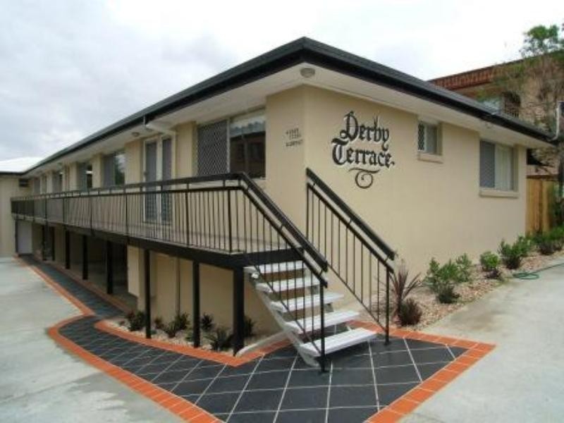 33 Derby  St, Coorparoo QLD 4151