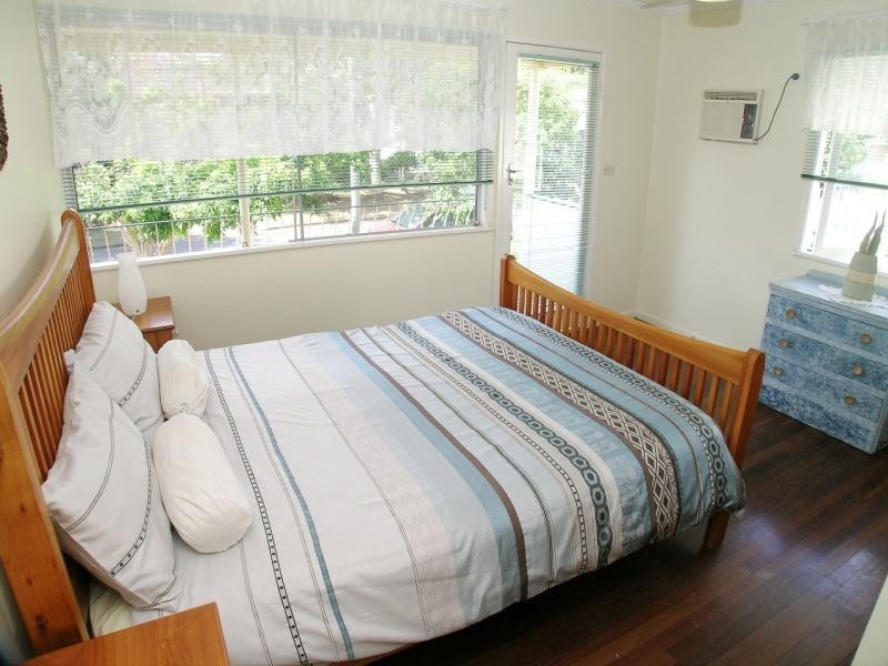 98 Dykes St, Mount Gravatt East QLD 4122