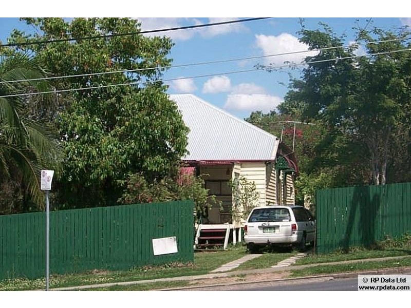 1033 Logan Rd, Holland Park QLD 4121
