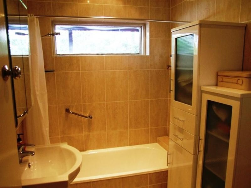 1127 Logan  Rd, Holland Park QLD 4121