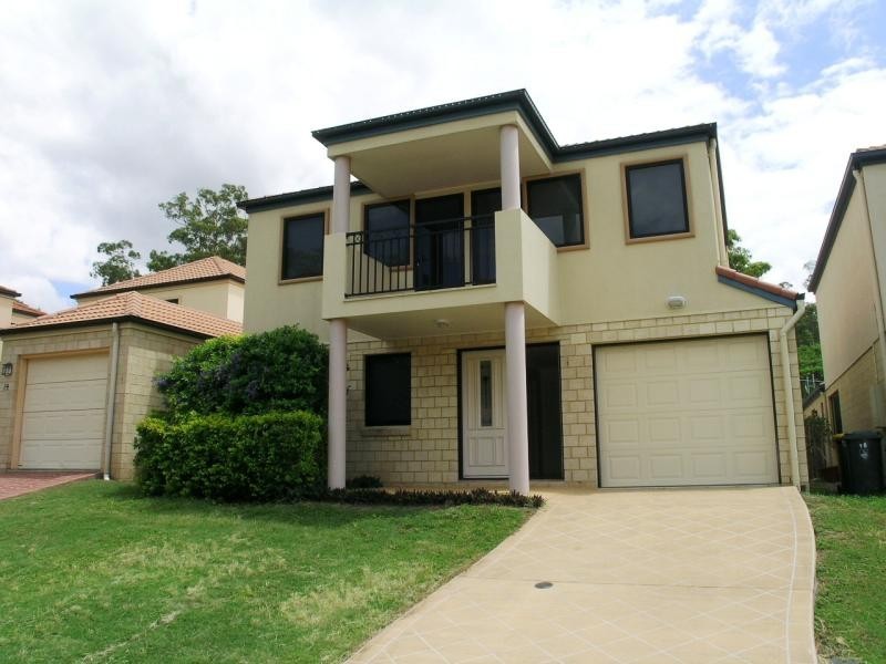 16 Estate Pl, Holland Park West QLD 4121