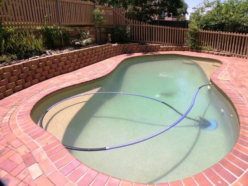 11 Frost St, Mount Gravatt East QLD 4122