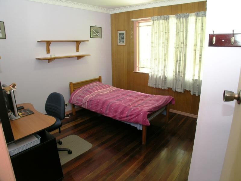 11 Frost St, Mount Gravatt East QLD 4122