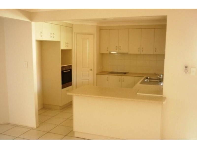 203 Shore St, Cleveland QLD 4163