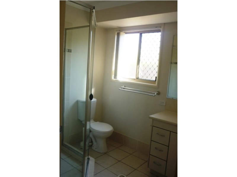 203 Shore St, Cleveland QLD 4163
