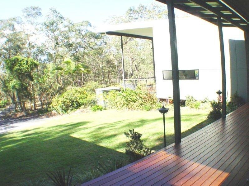 8 Brinawa St, Camp Hill QLD 4152