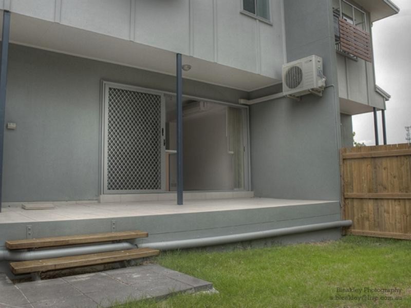 27 Grasspan St, Zillmere QLD 4034