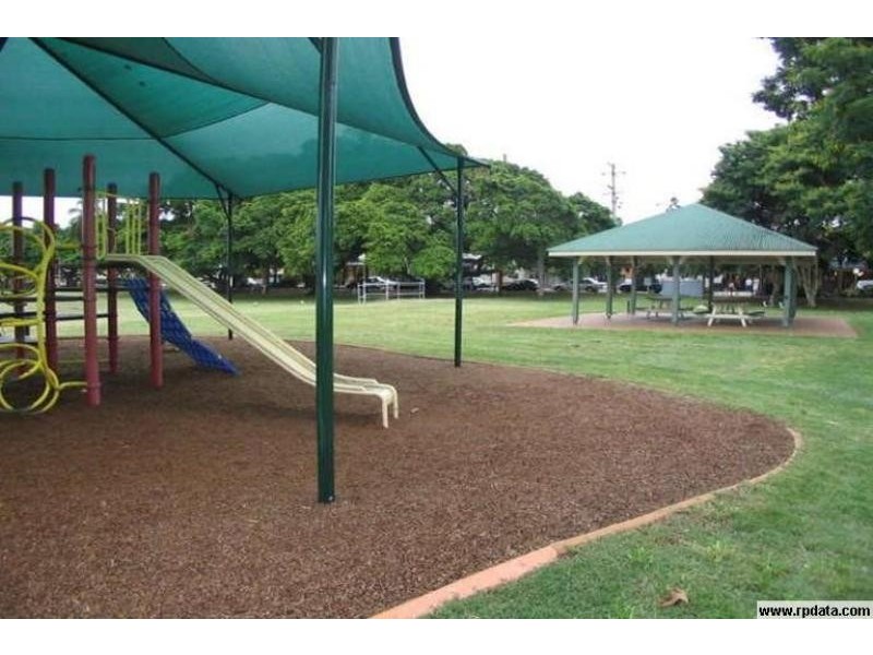 54 Grayson St, Morningside QLD 4170