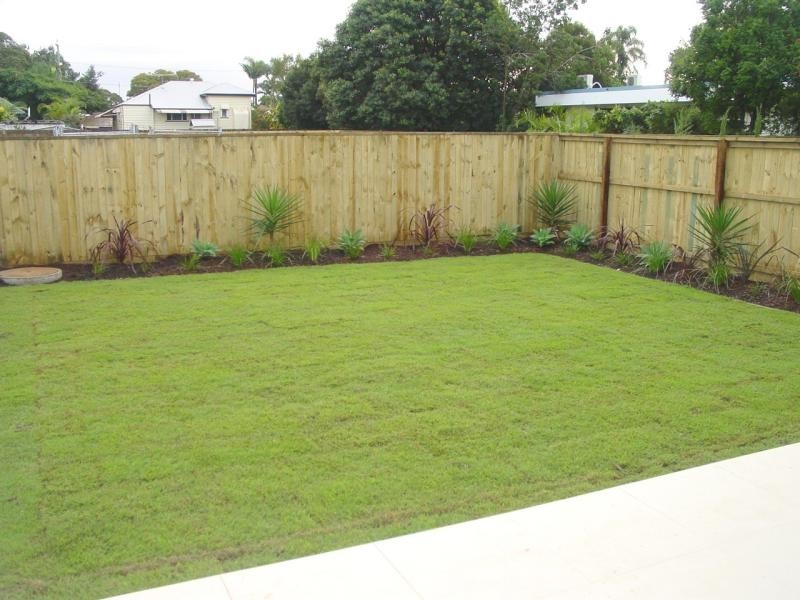 8 School  St, Hendra QLD 4011