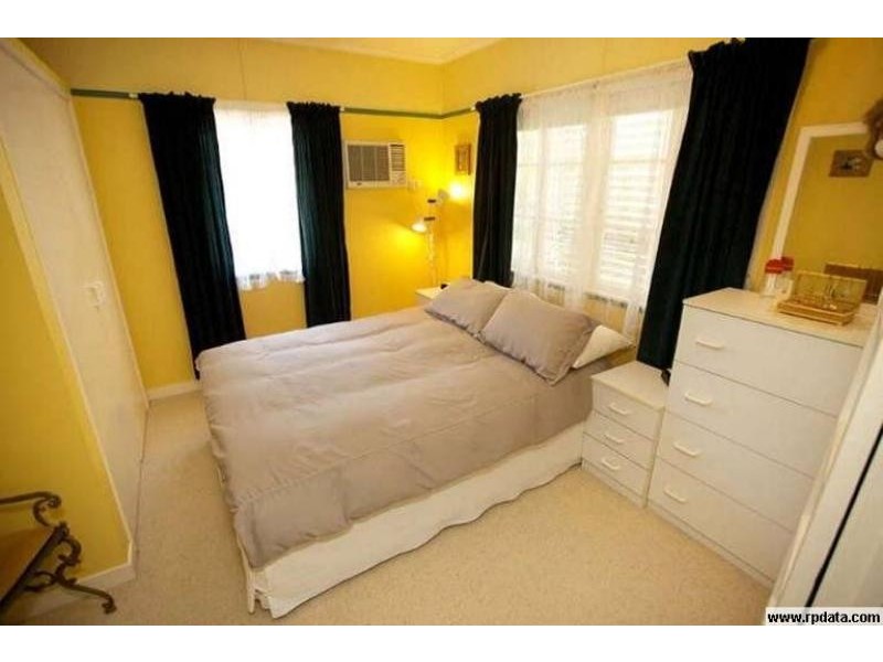 7 Somerfield St, Upper Mount Gravatt QLD 4122