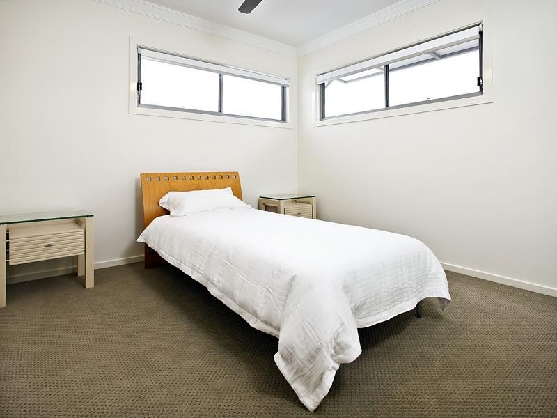 17 Hilltop Ct, Carina QLD 4152