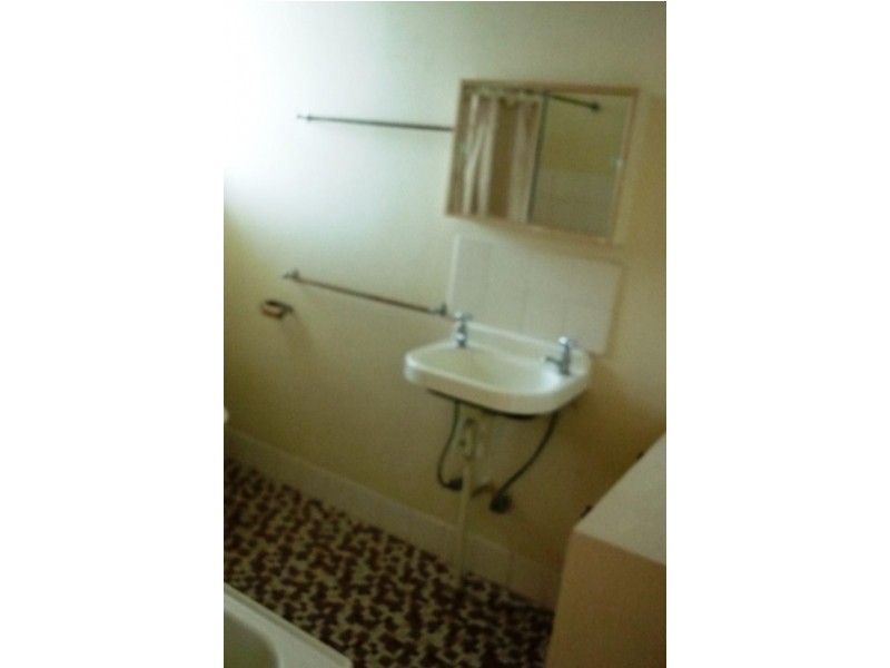 1127 Logan Rd, Holland Park QLD 4121