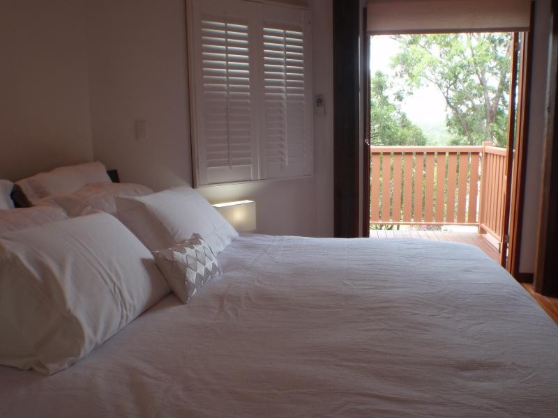 21 Cluden  St, Holland Park West QLD 4121