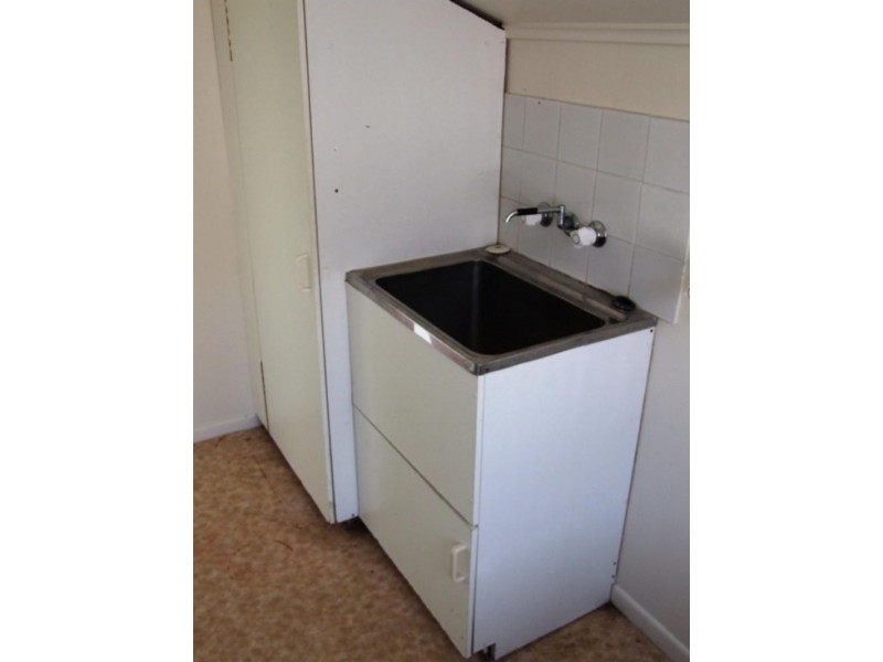 28 Dobbie St, Holland Park QLD 4121