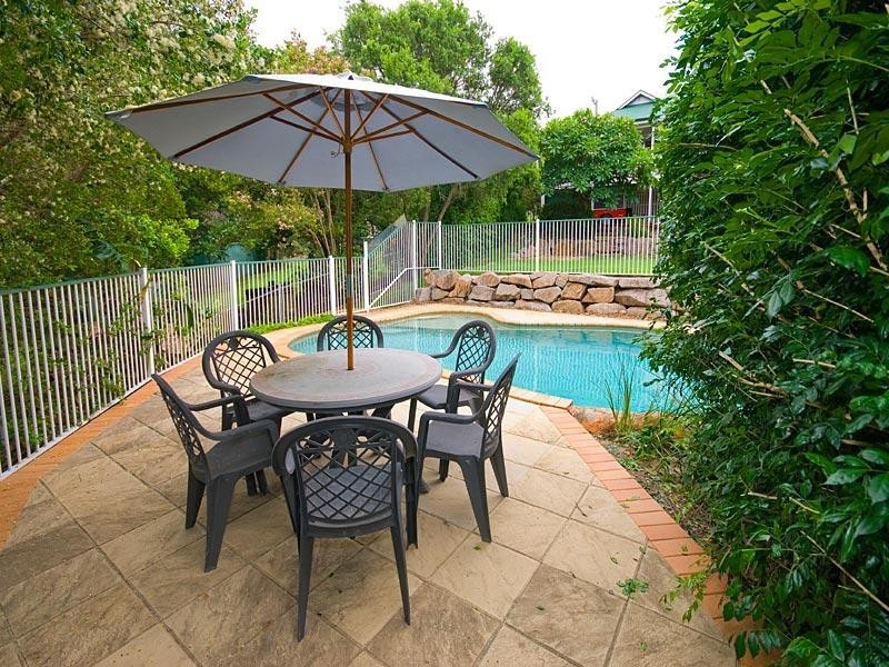 33 Albert St, Camp Hill QLD 4152