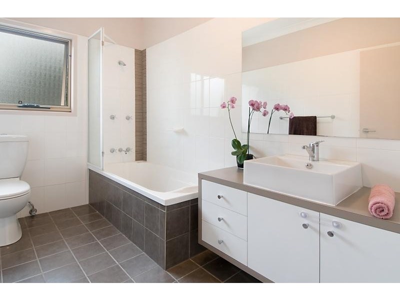 2/52 Princess St, Camp Hill QLD 4152