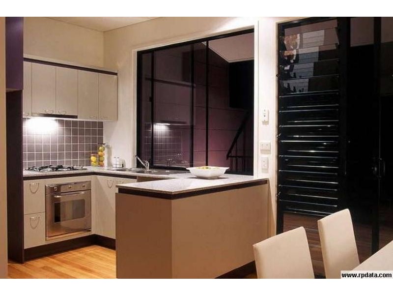 68 Dickson St, Morningside QLD 4170