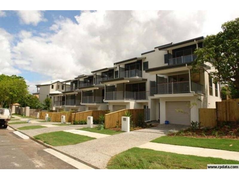 68 Dickson St, Morningside QLD 4170