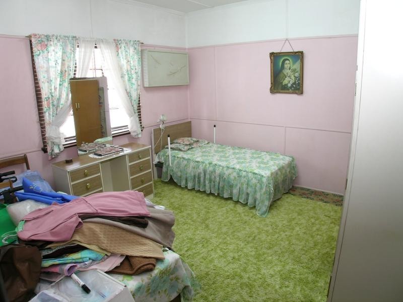 57 Holland Rd, Holland Park QLD 4121