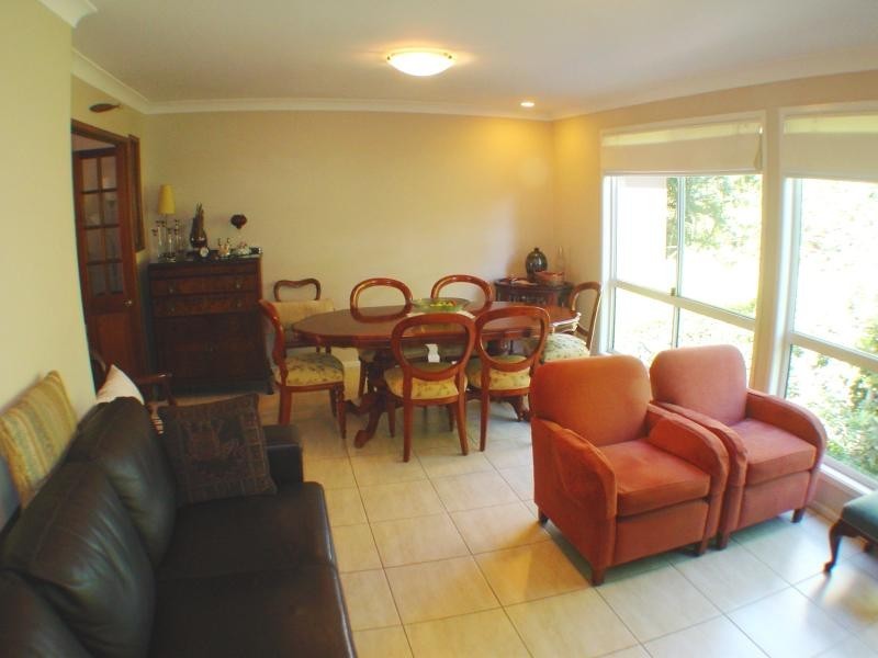 29 Kneale St, Holland Park West QLD 4121