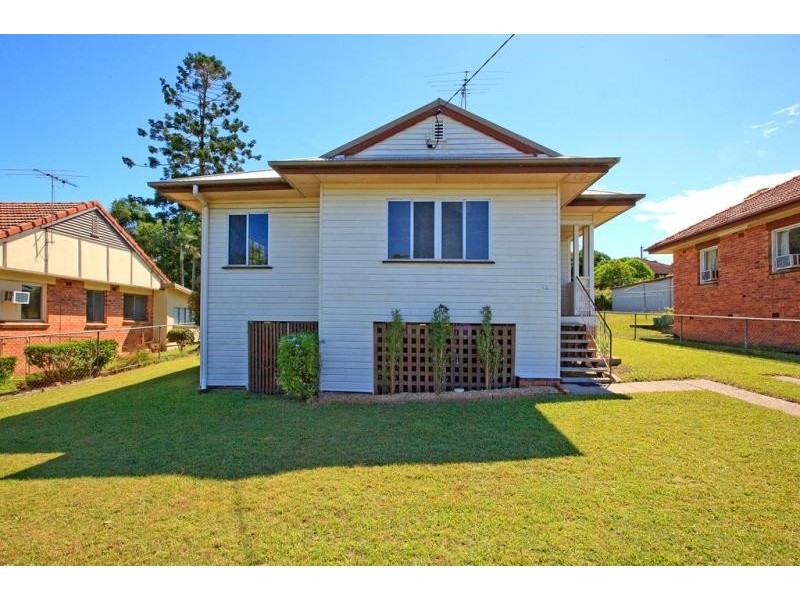 73 Heckleman St, Carina Heights QLD 4152