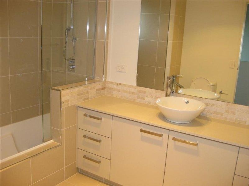 7/735 Cavendish Rd, Holland Park West QLD 4121