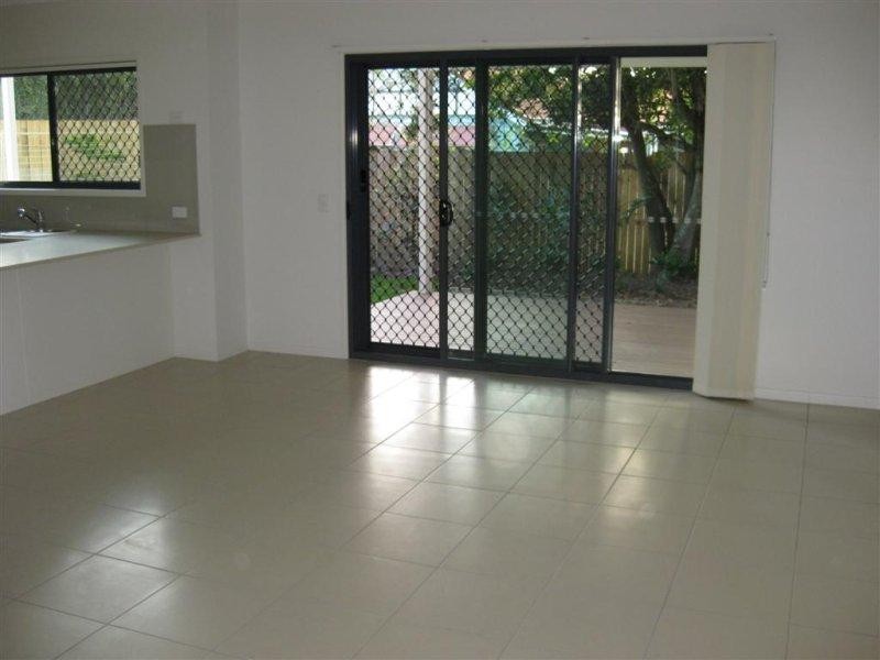 7/735 Cavendish Rd, Holland Park West QLD 4121