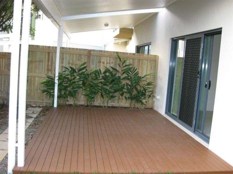 7/735 Cavendish Rd, Holland Park West QLD 4121
