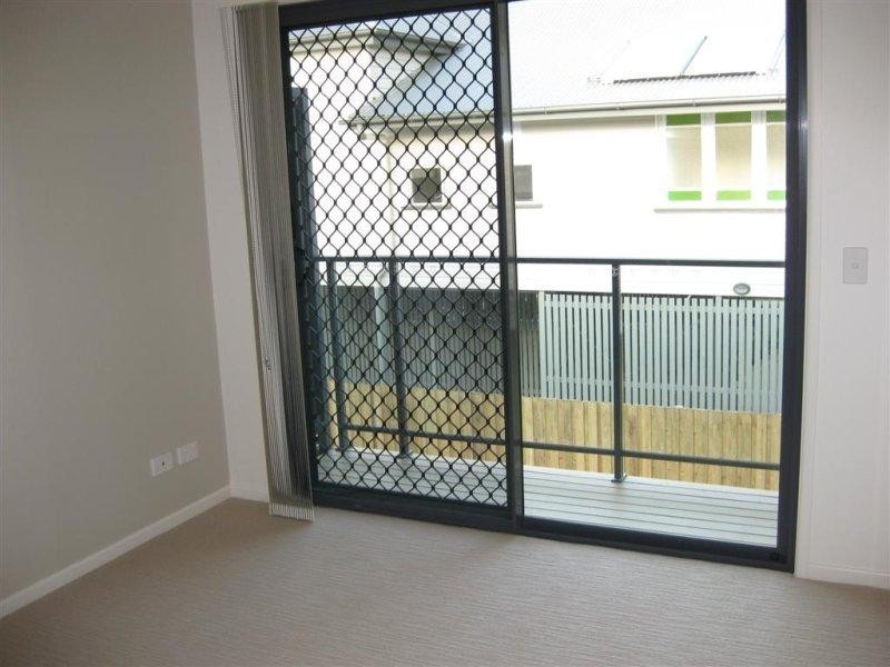 7/735 Cavendish Rd, Holland Park West QLD 4121