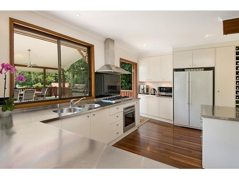 21 Cluden St, Holland Park QLD 4121