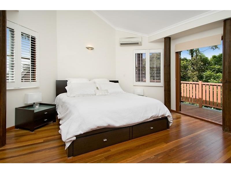 21 Cluden St, Holland Park QLD 4121