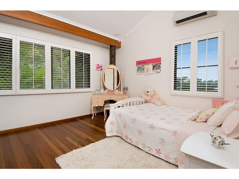 21 Cluden St, Holland Park QLD 4121