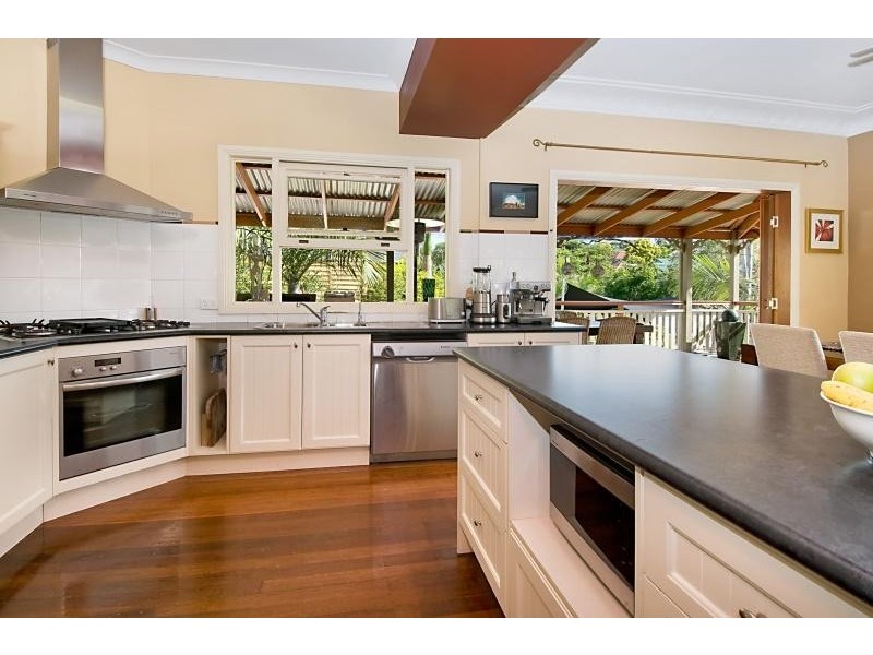 74 Boundary Rd, Camp Hill QLD 4152