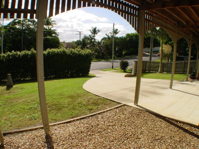 74 Boundary Rd, Camp Hill QLD 4152