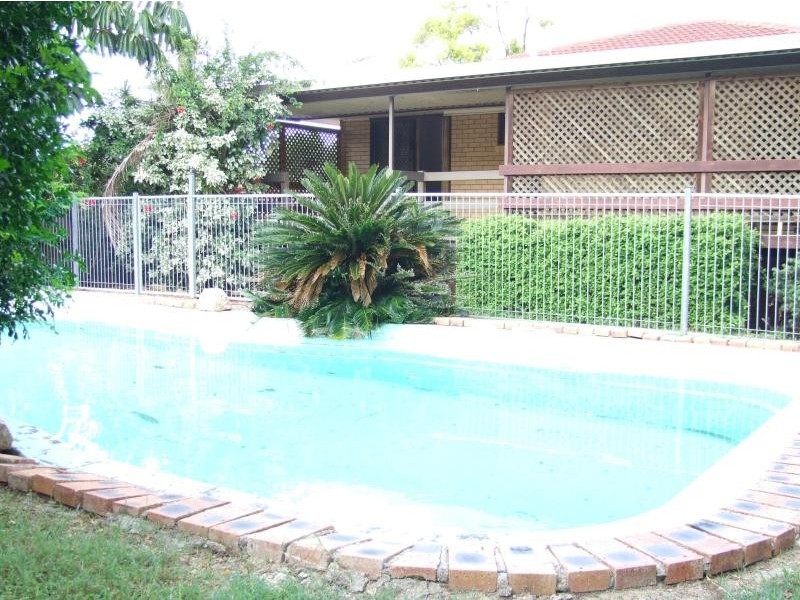 6 Niven St, Stafford Heights QLD 4053