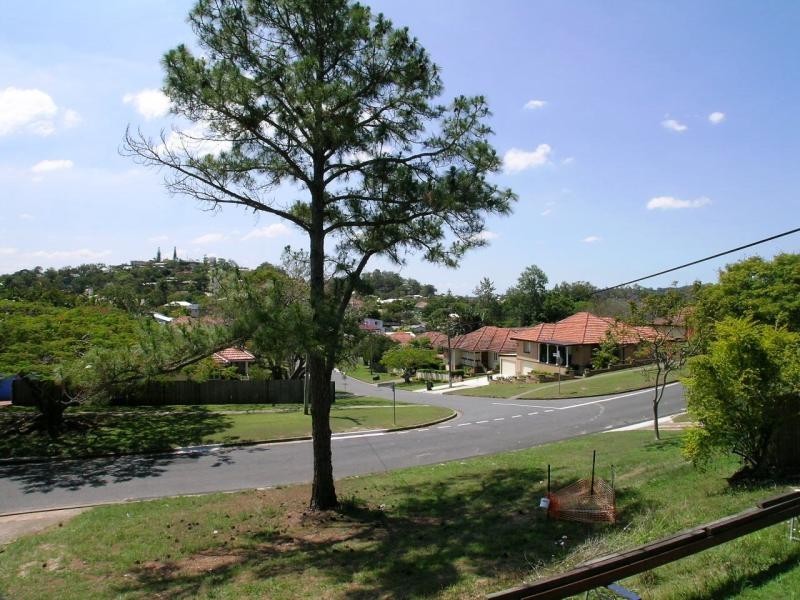 42 Gaynesford St, Mount Gravatt QLD 4122