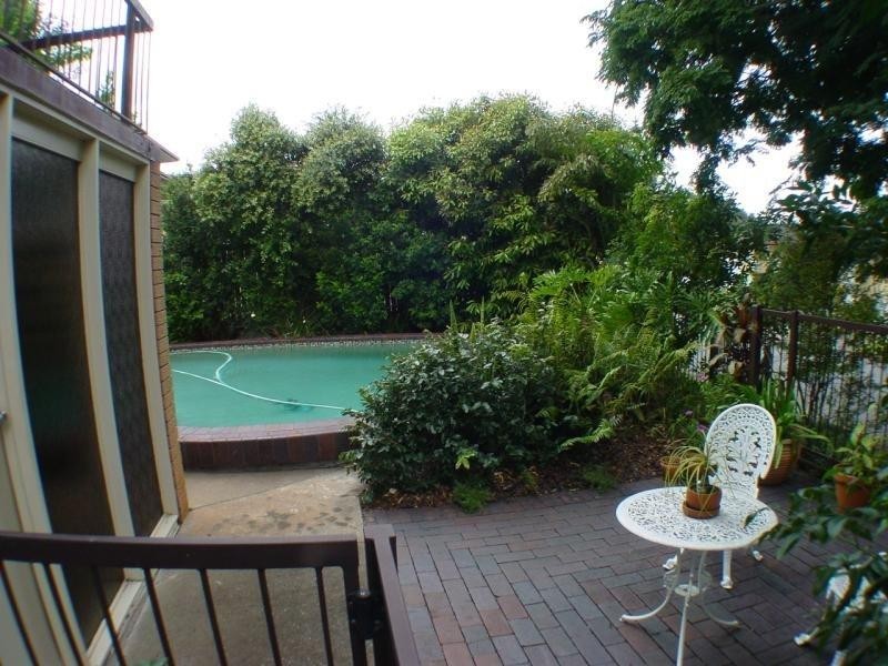 2 Shute  St, Upper Mount Gravatt QLD 4122