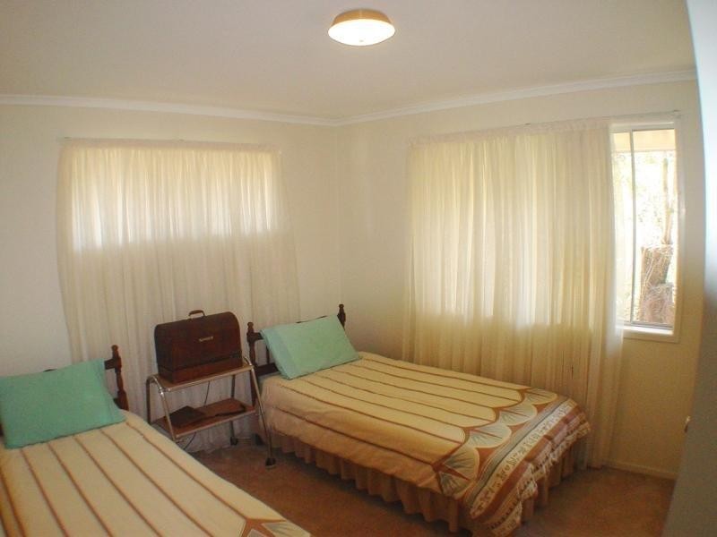 2 Shute  St, Upper Mount Gravatt QLD 4122