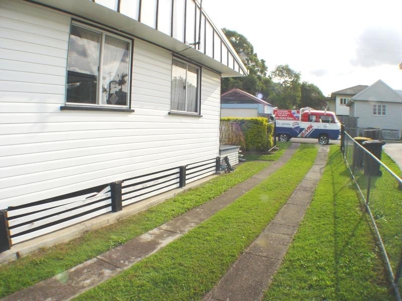 60 Barkoola  St, Upper Mount Gravatt QLD 4122