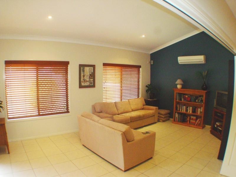 18 Rivergum  Pl, Mackenzie QLD 4156