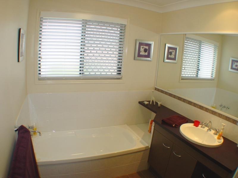 18 Rivergum  Pl, Mackenzie QLD 4156
