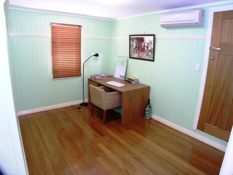 38 Gordon St, Greenslopes QLD 4120