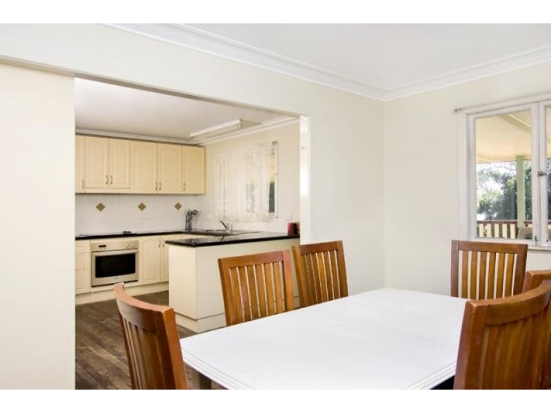 406 Richmond Rd, Cannon Hill QLD 4170