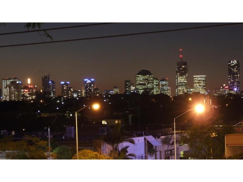 2/265 Old Cleveland  Rd, Coorparoo QLD 4151